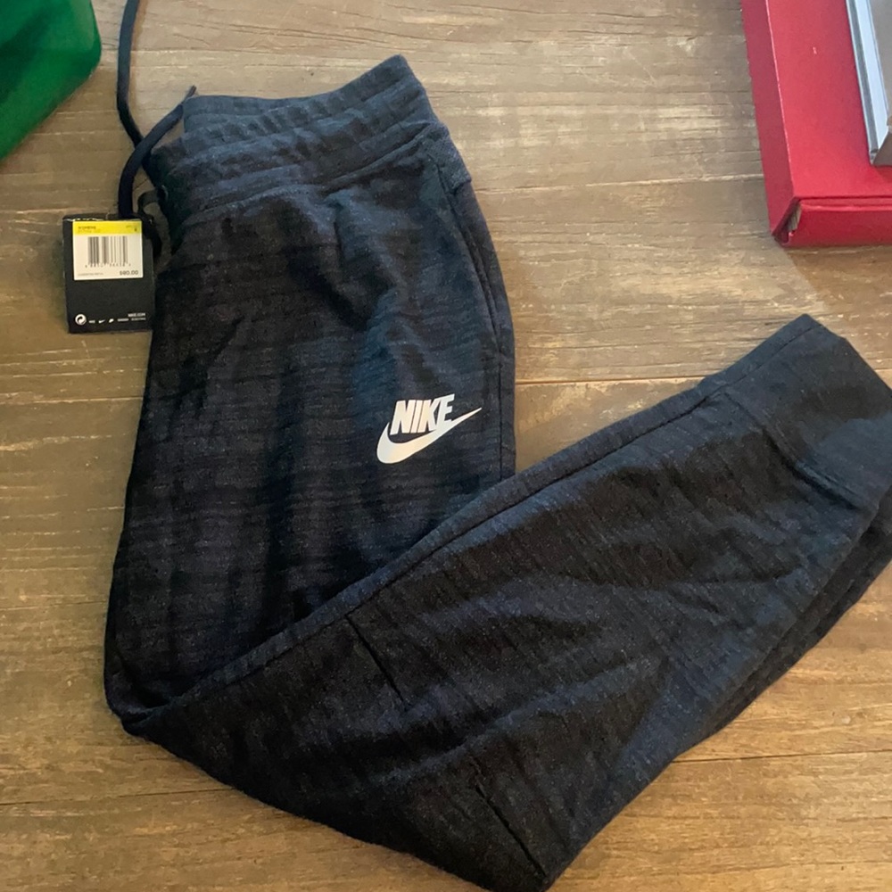 Nike joggers New with tags